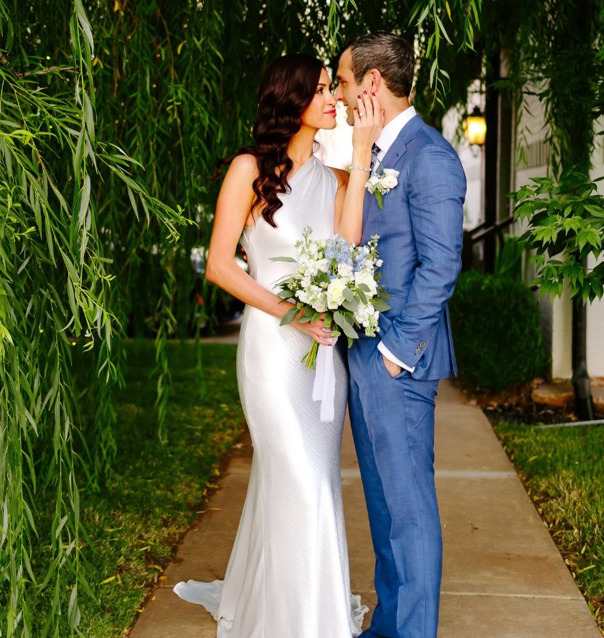 Rose Briar Place newlyweds in the garden